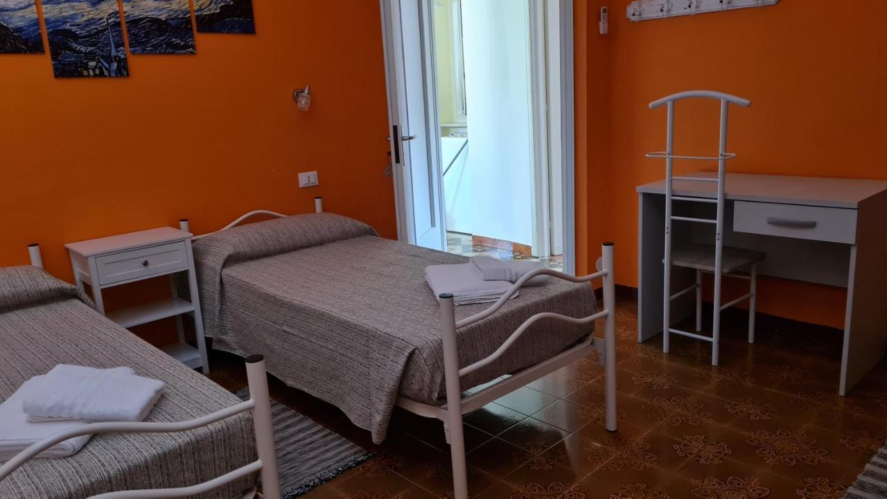 Casa Soggiorno Il Quetzales Valenza Kültér fotó